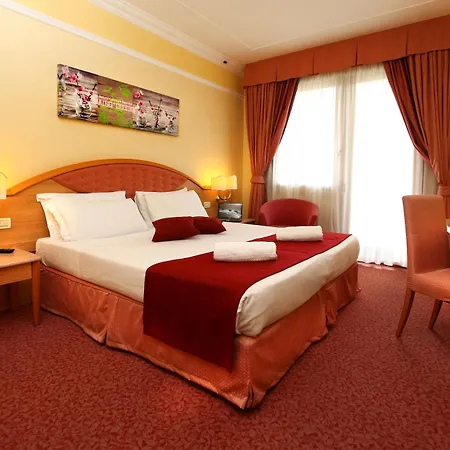 Fiorita Szálloda 4*